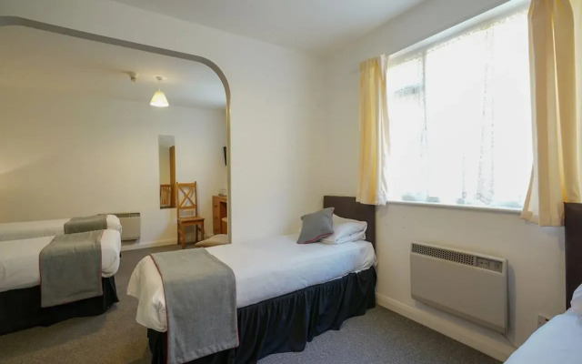 OYO Shanklin Beach Hotel