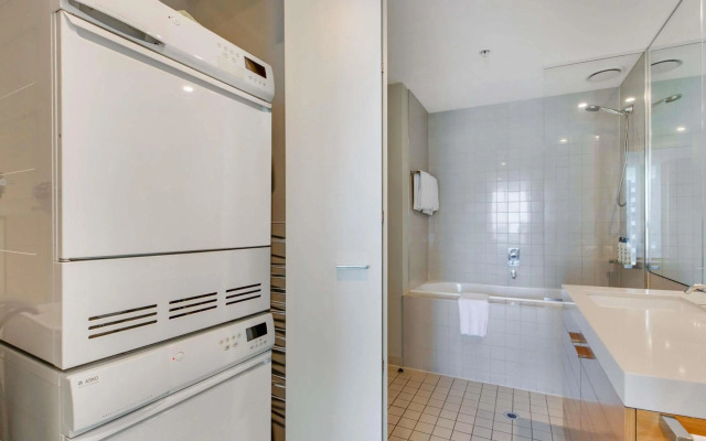 The Sebel Residences Melbourne Docklands Serviced Apartments