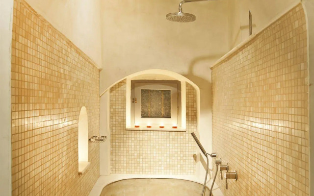 Markezinis Suites