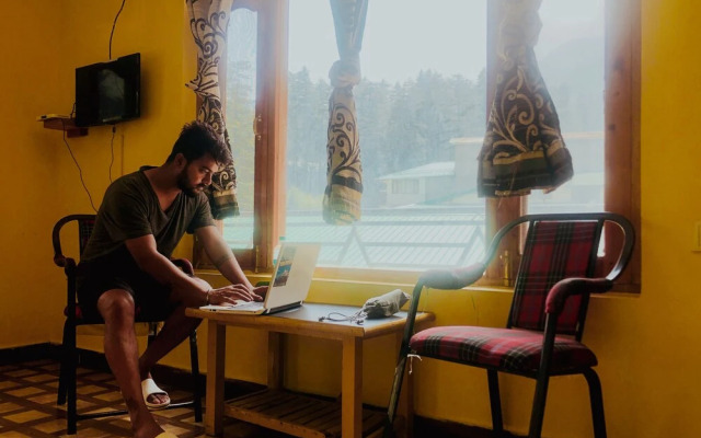 The Brooks, Manali