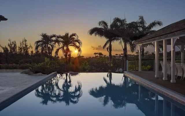 Waterfalls - 6 bed Peaceful and Secure Luxury