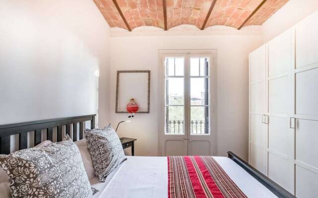 Designer 1 Bed Apartment near Plaza España