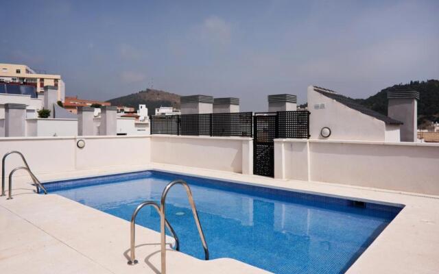 Atico terraza privada piscina centro ac nuevo 1hab