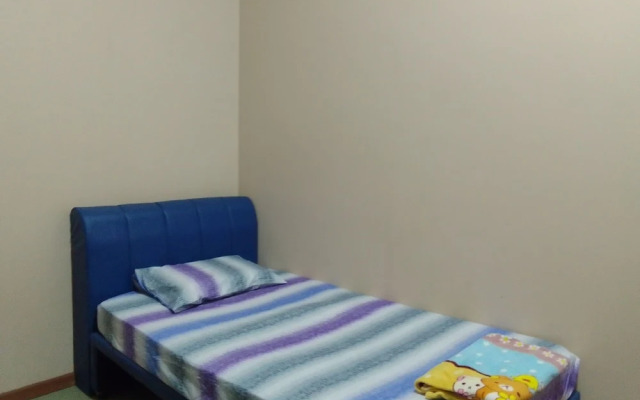 OYO Home  90588 Nadine Guesthouse