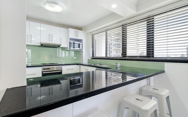 South Pacific Dream, Central Broadbeach