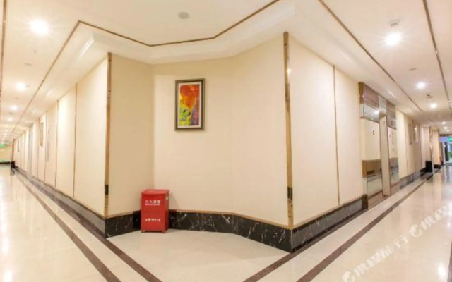 New Beacon Shangju Hotel (Hanzhengjie Subway Station Wuzhan Convention Center)