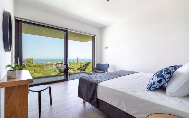 Sea View 4 Bedroom Villa With a Heated Pool