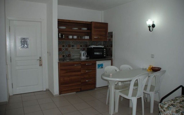 Ant Apart Hotel