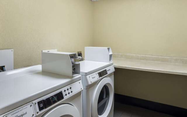 Best Western Harrisburg North Hotel