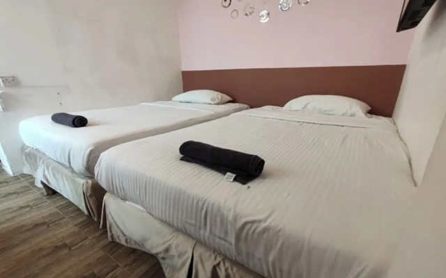 Maleeq Hotel Meru Ipoh