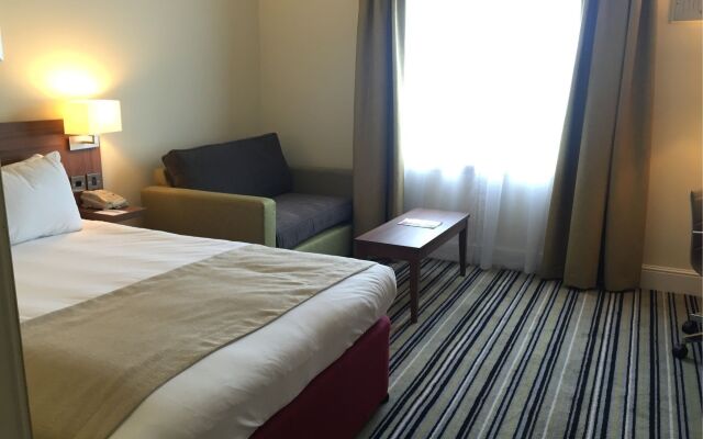 Holiday Inn Reading West by IHG