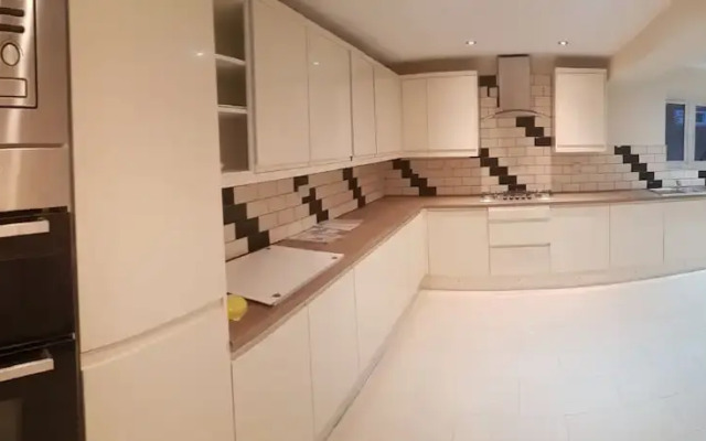 Private room near Hither Green Station