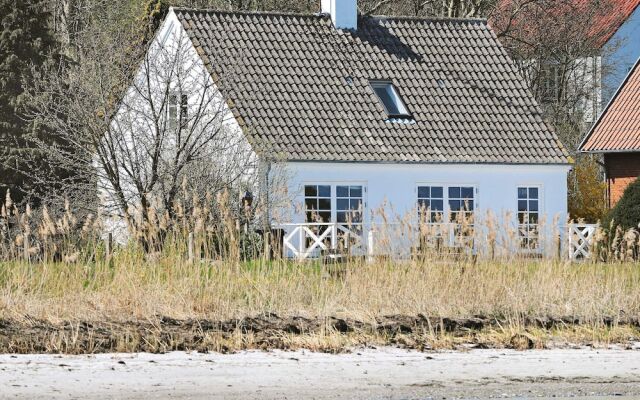 6 Person Holiday Home in Helnæs / Ebberup
