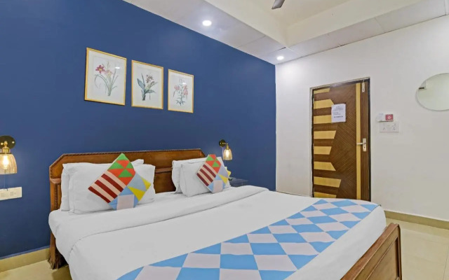 Oyo Flagship 79655 Kailash Inn