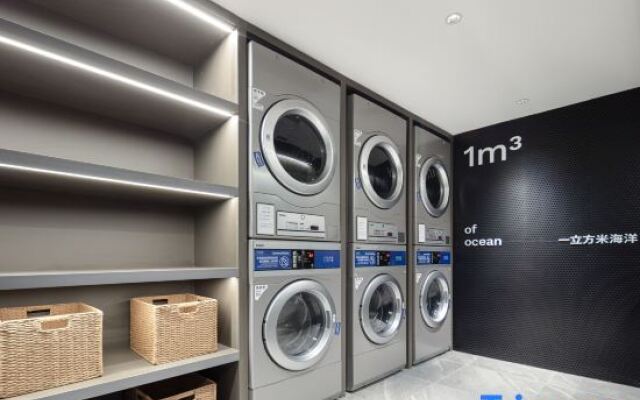 Qingdao Railway Station Pier Light Residence Hotel