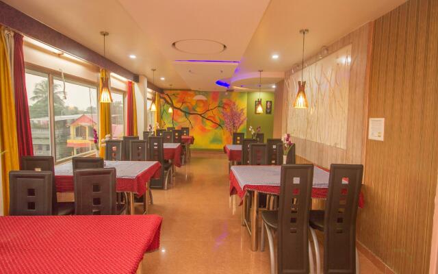 OYO 62896 Hotel Ridhi Sidhi
