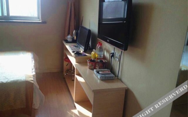 Junyi Chain Hotel (Yuci Railway Station)