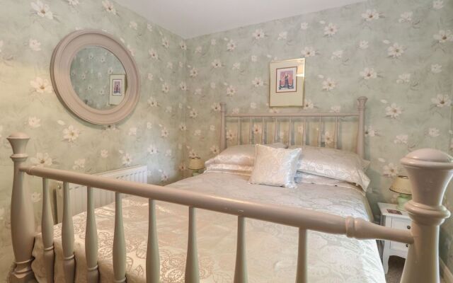 Willow Cottage