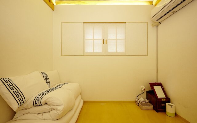 Hanok 24 guesthouse Gyeongbokgung