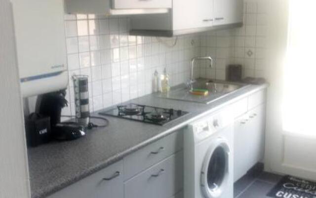 Sur le Toit du Bureau, T2 République