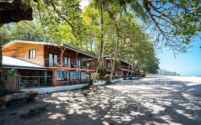 Mt. Plaisir Estate Hotel