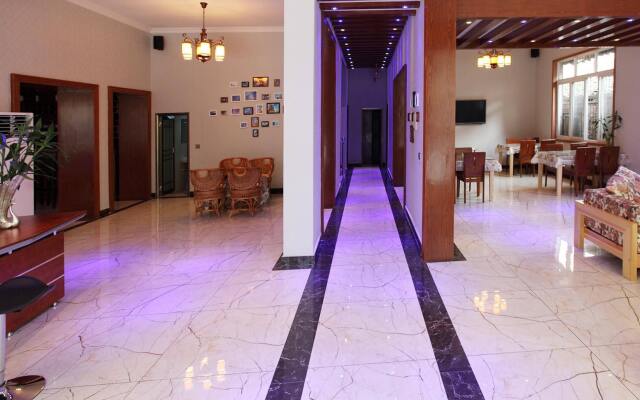 Mount Emei Towo Holiday Hotel