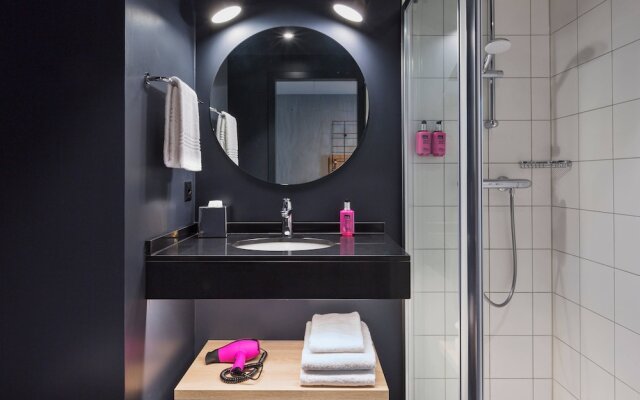 Moxy Bern Expo, A Marriott Hotel