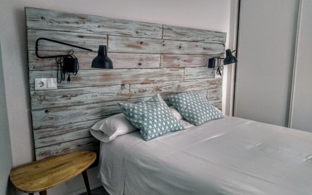 Apartamentos Turísticos Aires De Cádiz