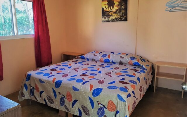 Gipsy Ranch Rooms - Hostel