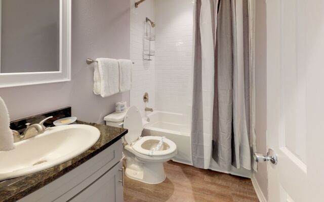 Island 54 2 Bedroom Condo