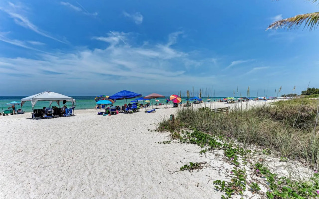 Island Serenity - 6250 Holmes #54