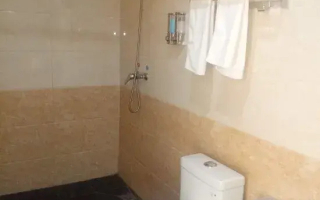 Rongcheng Chengjie Express Hotel