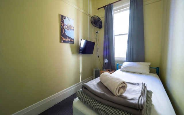 YHA Newcastle Beach – Guest Rooms – Newcastle