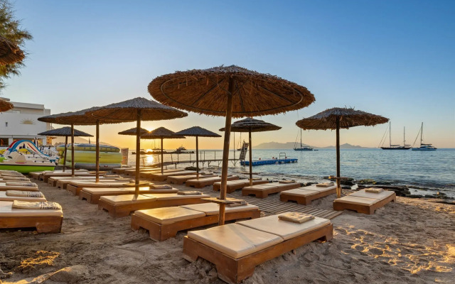 Cabana Blu Lifestyle Boutique Hotel & Suites