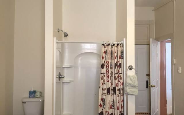 Historic Downtown Capitol Hotel Vacation Suites