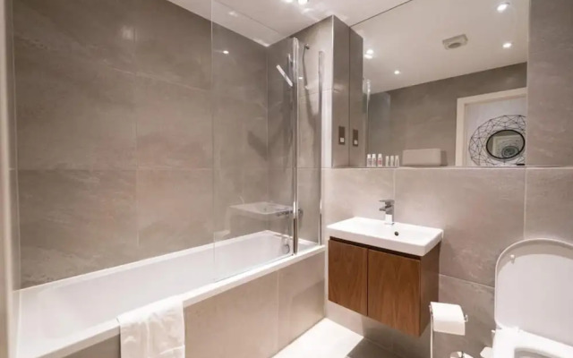 The Hampstead Crib - Bewitching 2bdr Flat With Balcony