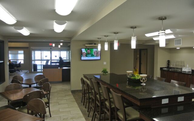 Home Inn and Suites Lloydminster