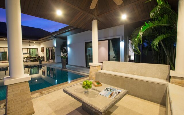Boutique 3BR Pool Villa White Cove Rawai
