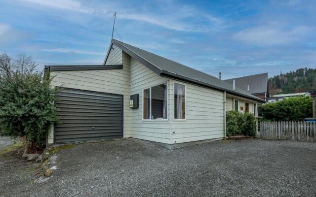 42b Conical Hill Road