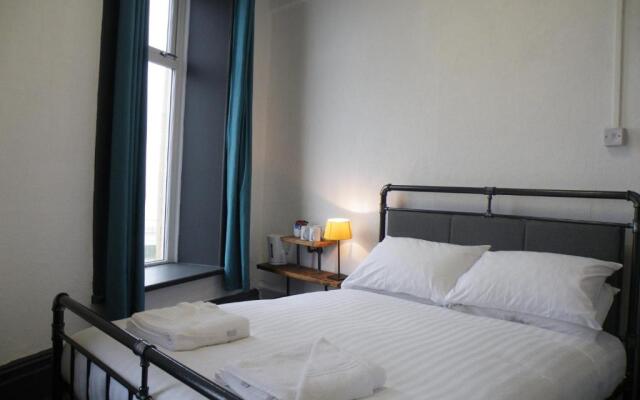 Vinnies Family Hotel