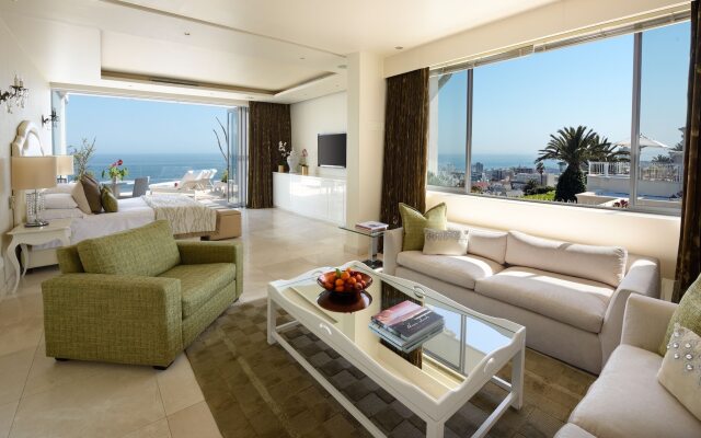 The Clarendon - Bantry Bay