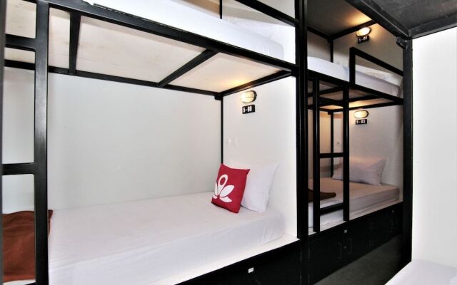ZEN Hostel Jalan Patimura Legian