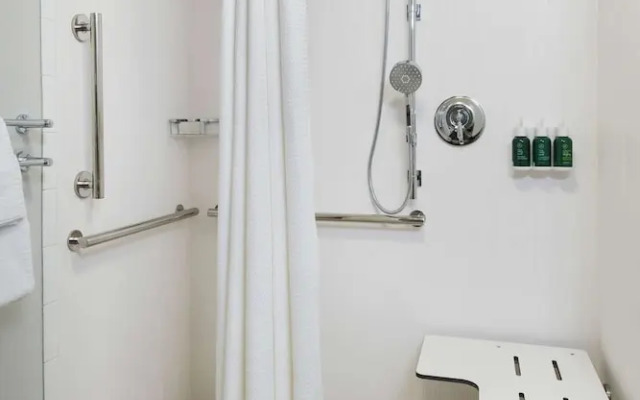 Sonesta Select Pleasant Hill