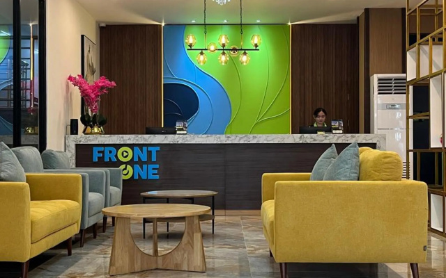 Front One Boutique Adria Boyolali – Lobby – Boyolali