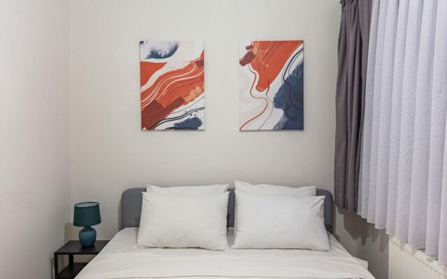 Modern Flat 5-min Walk to Taksim Square in Beyoglu