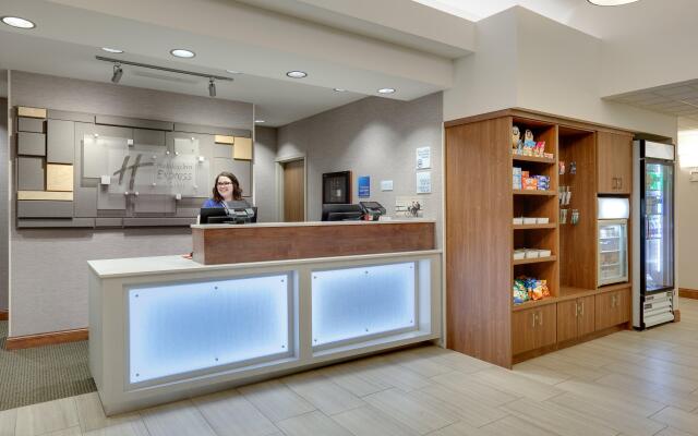 Holiday Inn Express Mitchell by IHG