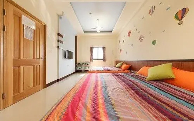 Round Bed