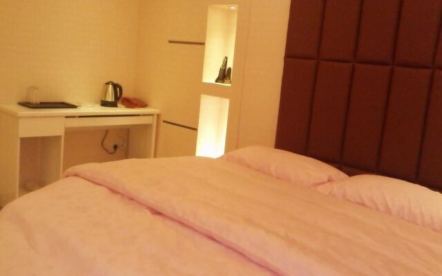 Wuhan Sculpture Time Hotel