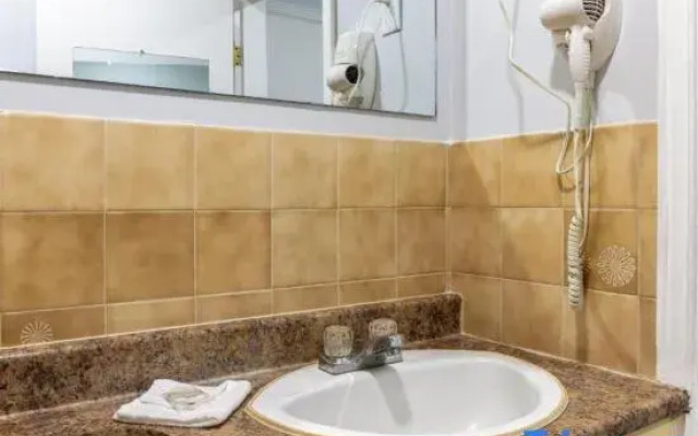 Motel 6 – Cornwall, ON