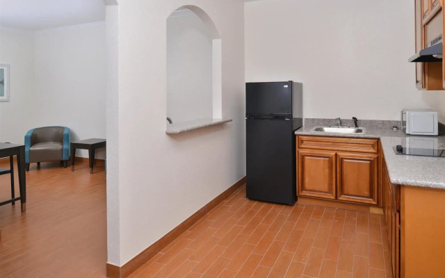 Regency Inn and Suites